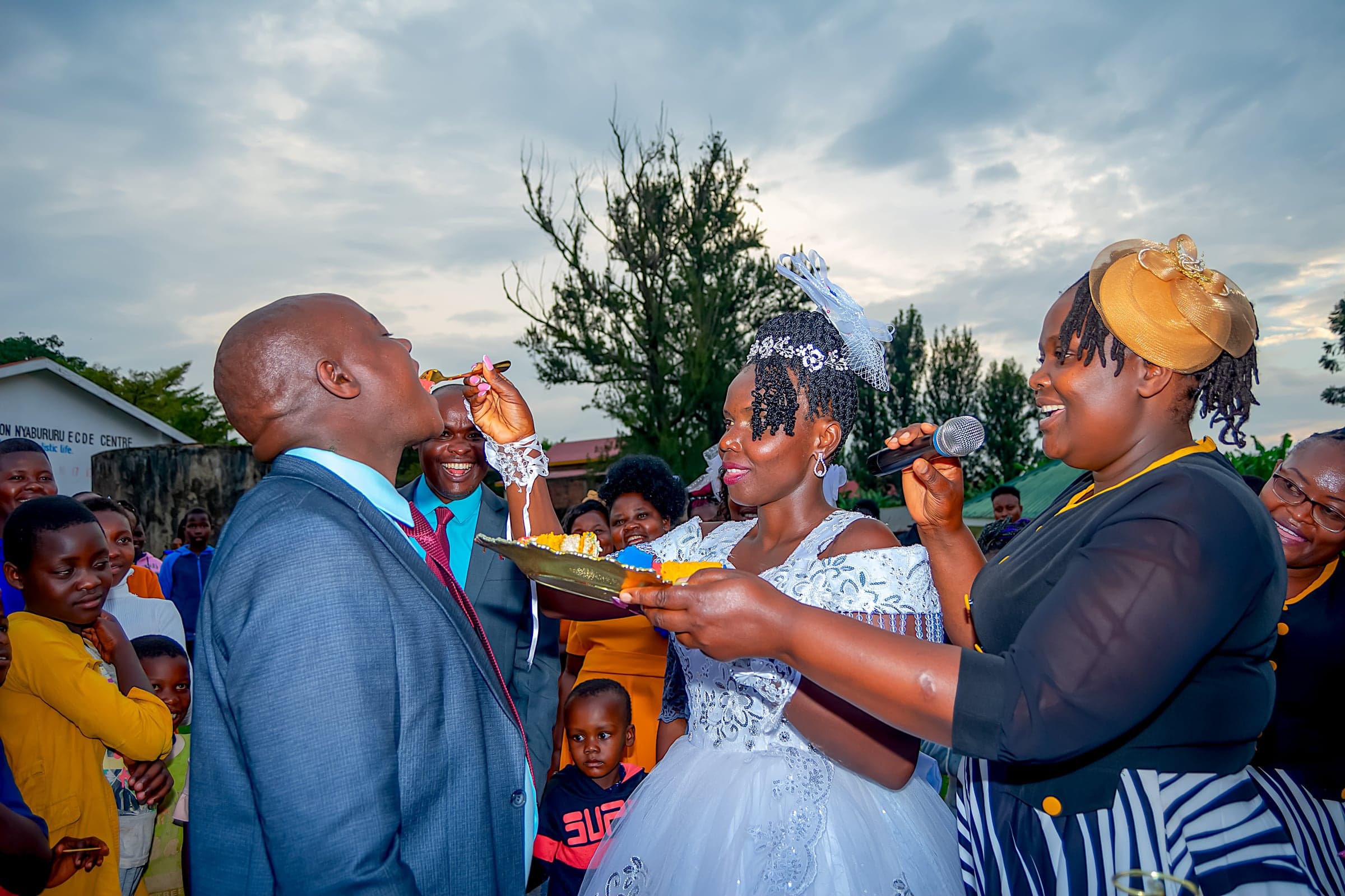 9a71330d2f098efc0c1335280ebaa7ee — weddings